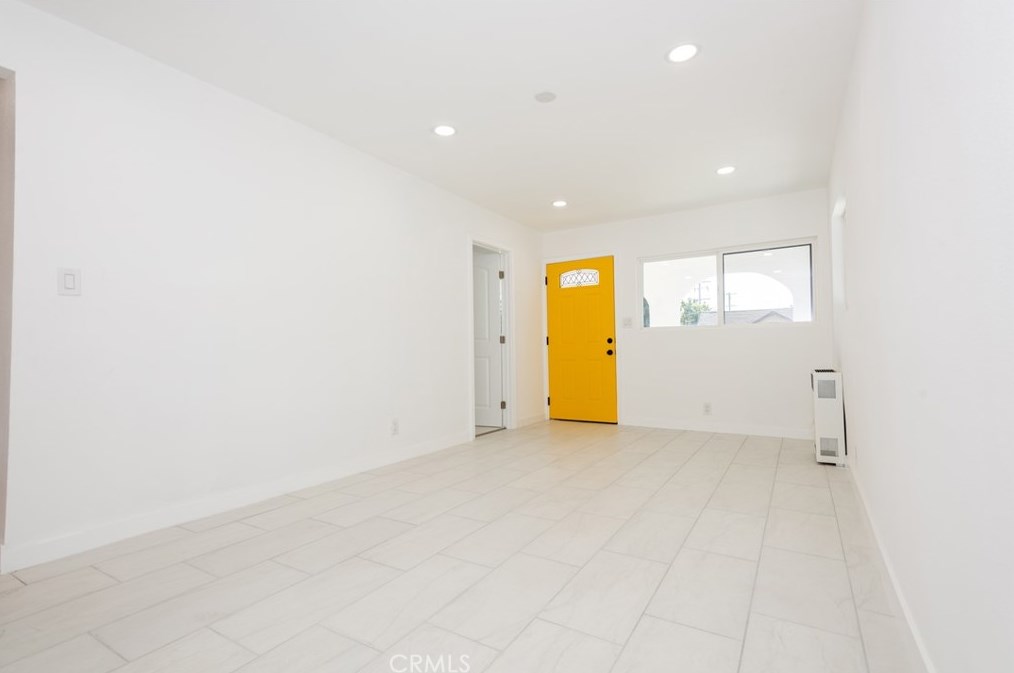 3687 5th St, Los Angeles CA  90020-2810 exterior