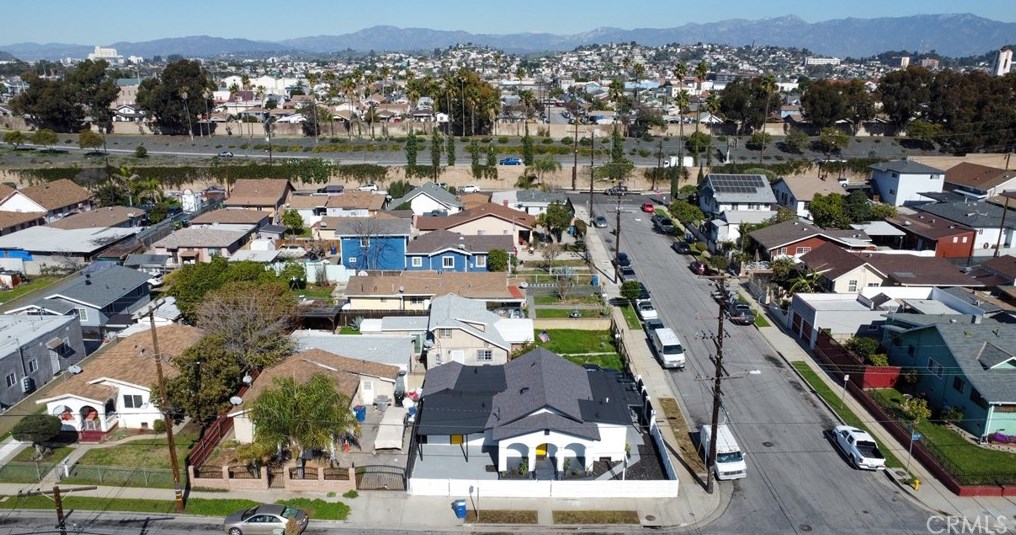 3687 5th St, Los Angeles CA  90020-2810 exterior