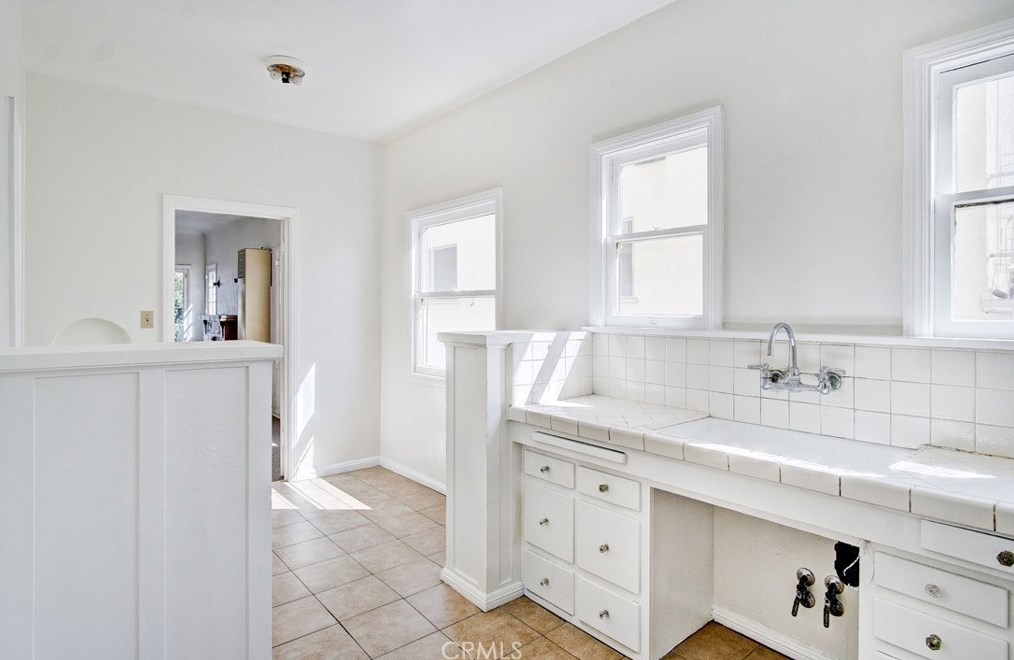 729 Chicago St, Los Angeles CA  90023-1215 exterior