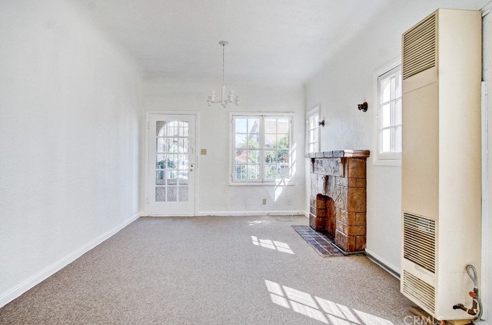 729 Chicago St, Los Angeles CA  90023-1215 exterior