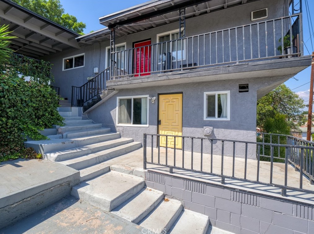 1053 Eastman Ave, Los Angeles CA  90063-2113 exterior