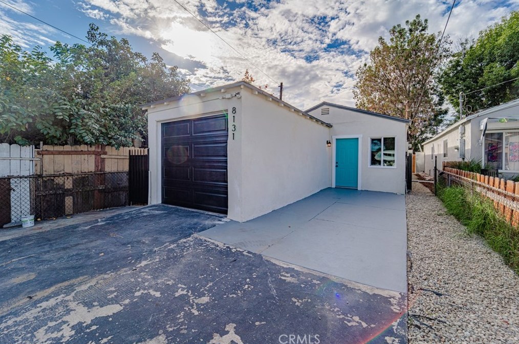 8131 Morton Ave, Los Angeles CA  90001-3539 exterior