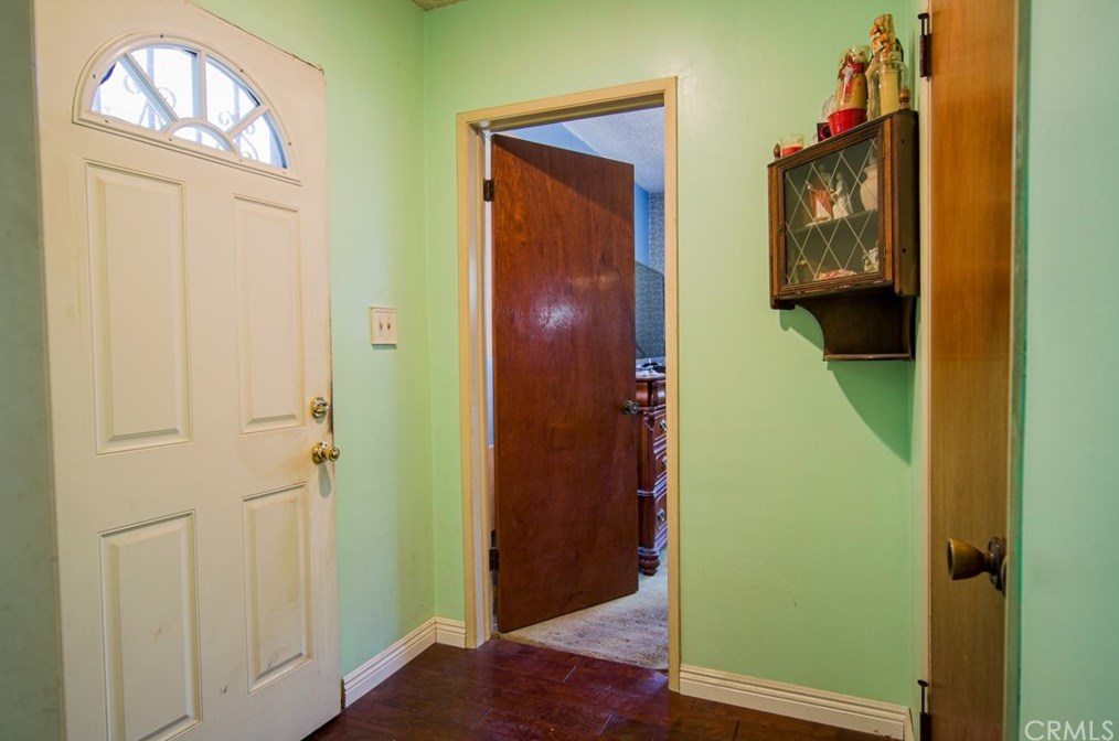 6023 Hereford Dr, Los Angeles CA  90022-5311 exterior