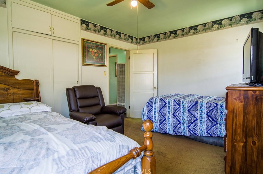 6023 Hereford Dr, Los Angeles CA  90022-5311 exterior