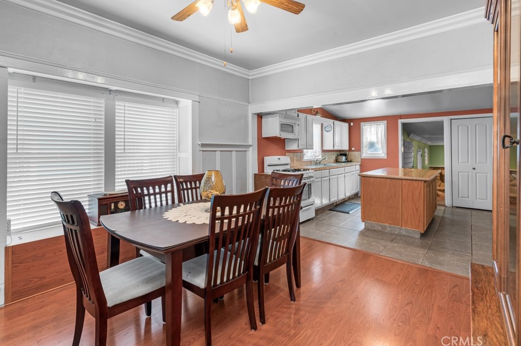 504 47th St, Los Angeles CA  90011-3904 exterior