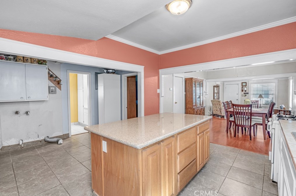 504 47th St, Los Angeles CA  90011-3904 exterior