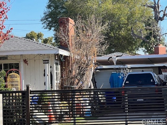 1014 Dudley St, Pomona CA  91768-2110 exterior