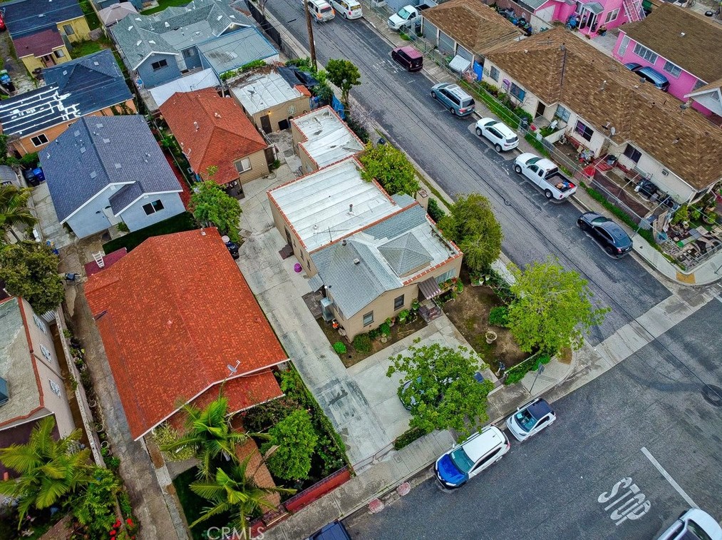 962 La Verne Ave, Los Angeles CA  90022-3826 exterior