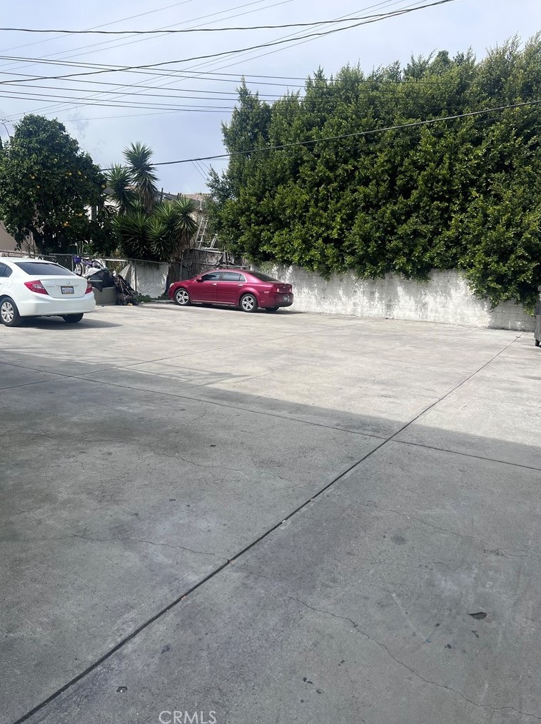 145 47th St, Los Angeles CA  90011-3905 exterior