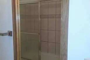 2500 Illinois Ave, South Gate, CA 90280 - Photo 9