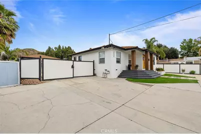 10635 Foothill Boulevard, Sylmar, CA 91342 - Photo 5