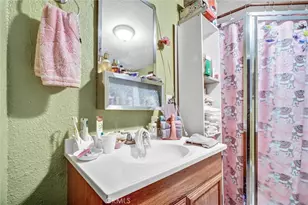 11847 Alabama St, Los Angeles, CA 90059 - Photo 25