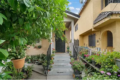 9514 Juniper Street, Los Angeles, CA 90002 - Photo 3