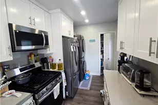 8118 Gentry Ave, North Hollywood, CA 91605 - Photo 21