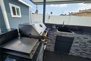 8118 Gentry Ave, North Hollywood, CA 91605 - Photo 3