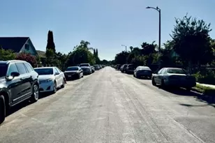 1199 W 38th St, Los Angeles, CA 90037 - Photo 21