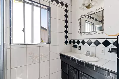 4633 Leonis Street, Commerce, CA 90040 - Photo 13