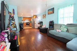 1424 W 49th St, Los Angeles, CA 90062 - Photo 13