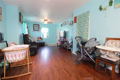 1424 W 49th Street, Los Angeles, CA 90062 - Photo 15