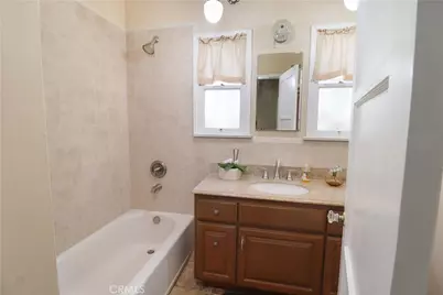 6647 Hereford Drive, East Los Angeles, CA 90022 - Photo 11