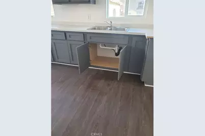 837 W W Gage Ave, Los Angeles, CA 90044 - Photo 5