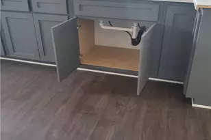 837 W W Gage Ave, Los Angeles, CA 90044 - Photo 5