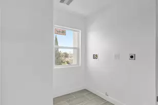 1231 S Rowan Ave, Los Angeles, CA 90023 - Photo 17