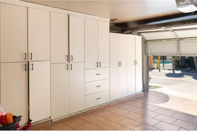 6000 Arbutus Avenue #F, Huntington Park, CA 90255 - Photo 17