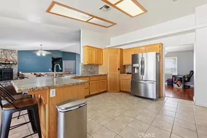 24030 Cahuilla Road, Apple Valley, CA 92307 - Photo 15