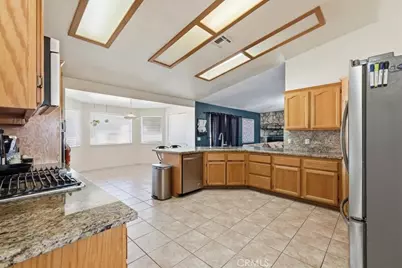 24030 Cahuilla Road, Apple Valley, CA 92307 - Photo 13