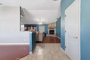 24030 Cahuilla Rd, Apple Valley, CA 92307 - Photo 9