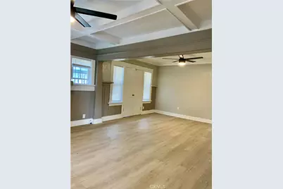 636 W 52nd, Los Angeles, CA 90037 - Photo 5