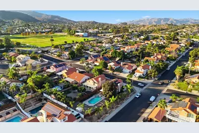 801 Broadway, Lake Elsinore, CA 92530 - Photo 43