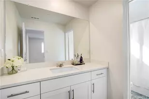 16126 Cannoli Ct, Fontana, CA 92336 - Photo 7