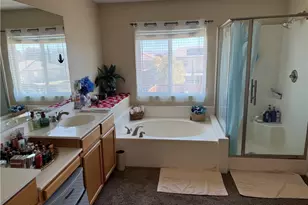 14751 Shetland Ct, Victorville, CA 92394 - Photo 11