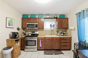 1038 Hollister St, San Fernando, CA 91340 - Photo 13