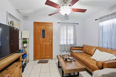 1038 Hollister St, San Fernando, CA 91340 - Photo 11