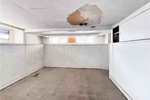 614 W 60th St, Los Angeles, CA 90044 - Photo 21