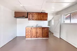 614 W 60th St, Los Angeles, CA 90044 - Photo 11