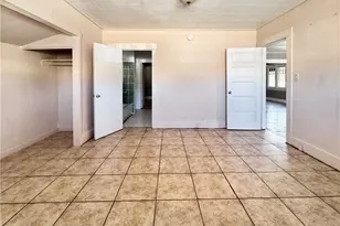 614 W 60th St, Los Angeles, CA 90044 - Photo 7