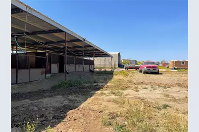 22285 Old Elsinore Road, Perris, CA 92570 - Photo 13