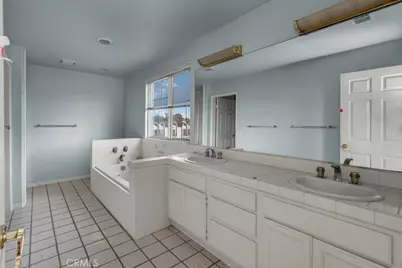 1733 Armacost, Los Angeles, CA 90025 - Photo 15