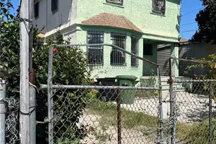 619 E 22nd St, Los Angeles, CA 90011 - Photo 3