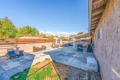 152 E Rosewood, Rialto, CA 92376 - Photo 23