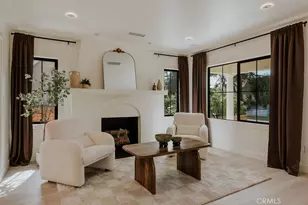 584 N Plymouth, Los Angeles, CA 90004 - Photo 9