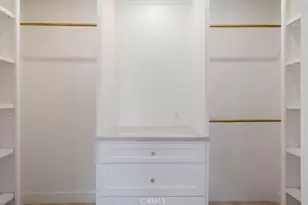 584 N Plymouth, Los Angeles, CA 90004 - Photo 35