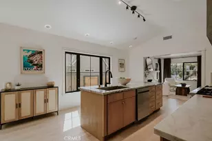 584 N Plymouth, Los Angeles, CA 90004 - Photo 19