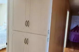 1917 Lohengrin, Los Angeles, CA 90047 - Photo 7