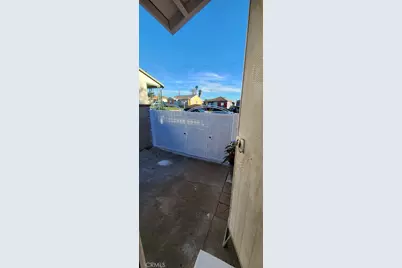 1917 Lohengrin, Los Angeles, CA 90047 - Photo 3