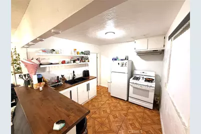 9715 Grandee, Los Angeles, CA 90002 - Photo 19